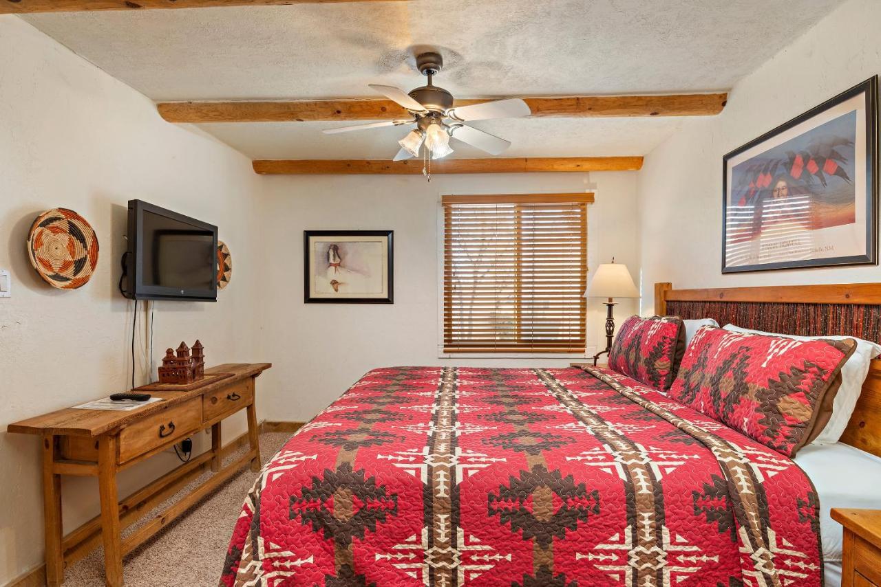 Fort Marcy Suites By All Seasons Resort Lodging Santa Fe Exterior foto