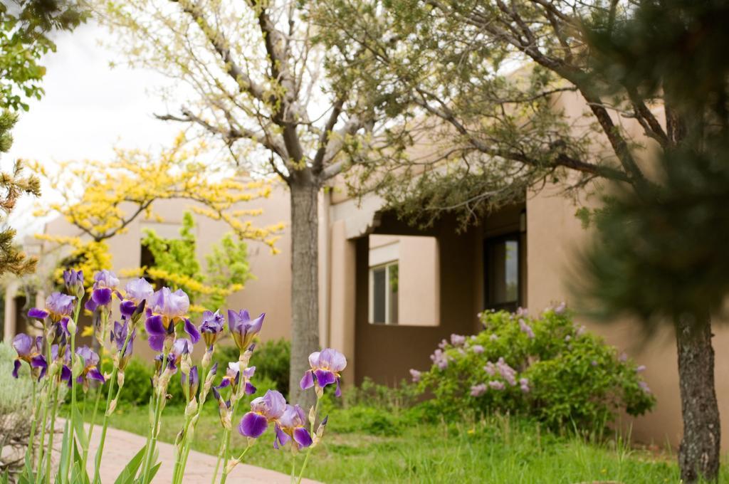 Fort Marcy Suites By All Seasons Resort Lodging Santa Fe Exterior foto